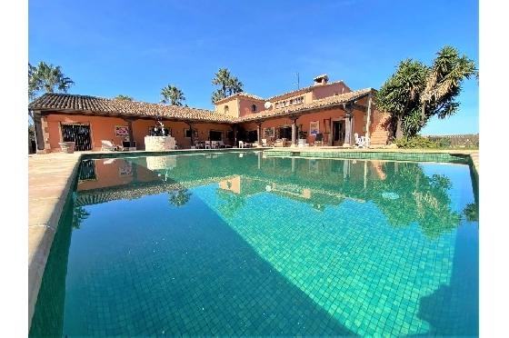 Finca in Denia zu verkaufen, Zona de estar 450 m², Baujahr 1985, + Ofen, Klimaanlage, Terreno 17000 m², 8 Schlafzimmer, 4 Badezimmer, Pool, ref.: SC-T0617-1