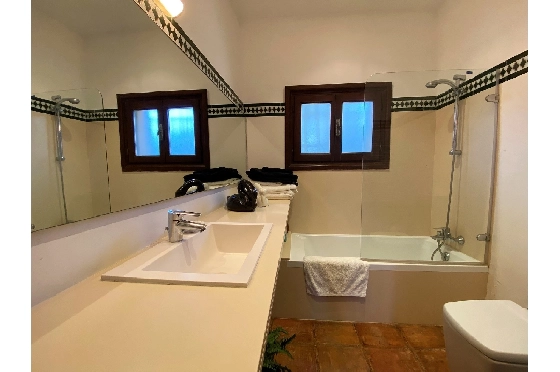 Finca in Denia zu verkaufen, Zona de estar 450 m², Baujahr 1985, + Ofen, Klimaanlage, Terreno 17000 m², 8 Schlafzimmer, 4 Badezimmer, Pool, ref.: SC-T0617-23