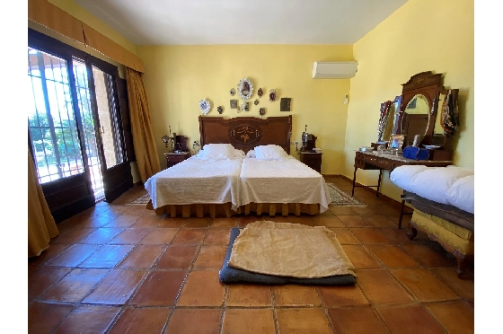 Finca in Denia zu verkaufen, Zona de estar 450 m², Baujahr 1985, + Ofen, Klimaanlage, Terreno 17000 m², 8 Schlafzimmer, 4 Badezimmer, Pool, ref.: SC-T0617-24