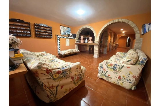 Finca in Denia zu verkaufen, Zona de estar 450 m², Baujahr 1985, + Ofen, Klimaanlage, Terreno 17000 m², 8 Schlafzimmer, 4 Badezimmer, Pool, ref.: SC-T0617-29