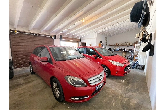 Finca in Denia zu verkaufen, Zona de estar 450 m², Baujahr 1985, + Ofen, Klimaanlage, Terreno 17000 m², 8 Schlafzimmer, 4 Badezimmer, Pool, ref.: SC-T0617-51