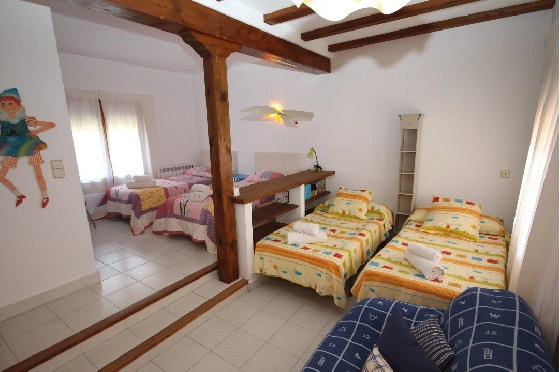 Finca in Ondara zur Ferienvermietung, Zona de estar 360 m², Baujahr 1983, Terreno 2200 m², 4 Schlafzimmer, 4 Badezimmer, ref.: V-0517-15