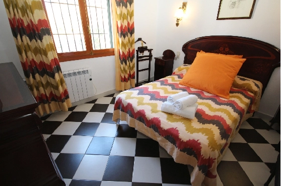 Finca in Ondara zur Ferienvermietung, Zona de estar 360 m², Baujahr 1983, Terreno 2200 m², 4 Schlafzimmer, 4 Badezimmer, ref.: V-0517-7