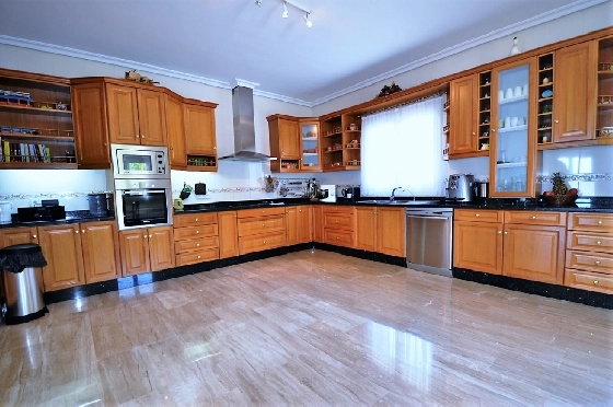 Villa in Altea zu verkaufen, Zona de estar 688 m², Zustand gepflegt, + Zentralheizung, Klimaanlage, Terreno 16250 m², 5 Schlafzimmer, 3 Badezimmer, Pool, ref.: GB-4617-MJ-12