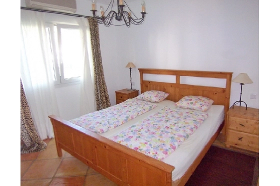Villa in Moraira(Club Moraira) zu verkaufen, Zona de estar 220 m², Baujahr 2000, + Fussbodenheizung, Klimaanlage, Terreno 800 m², 4 Schlafzimmer, 3 Badezimmer, Pool, ref.: BI-MT.H-523-21