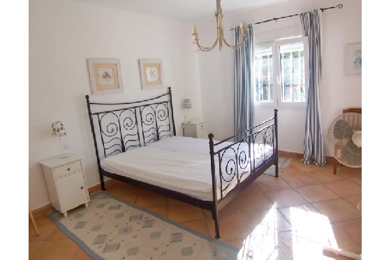 Villa in Moraira(Club Moraira) zu verkaufen, Zona de estar 220 m², Baujahr 2000, + Fussbodenheizung, Klimaanlage, Terreno 800 m², 4 Schlafzimmer, 3 Badezimmer, Pool, ref.: BI-MT.H-523-29
