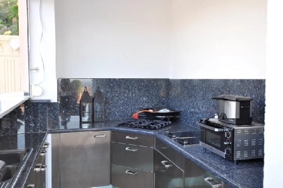 Villa in Denia-La Sella zu verkaufen, Zona de estar 425 m², Baujahr 2006, Zustand neuwertig, + Fussbodenheizung, Klimaanlage, Terreno 1300 m², 5 Schlafzimmer, 4 Badezimmer, Pool, ref.: MJ-0618-24