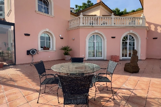 Villa in Denia-La Sella zu verkaufen, Zona de estar 425 m², Baujahr 2006, Zustand neuwertig, + Fussbodenheizung, Klimaanlage, Terreno 1300 m², 5 Schlafzimmer, 4 Badezimmer, Pool, ref.: MJ-0618-30
