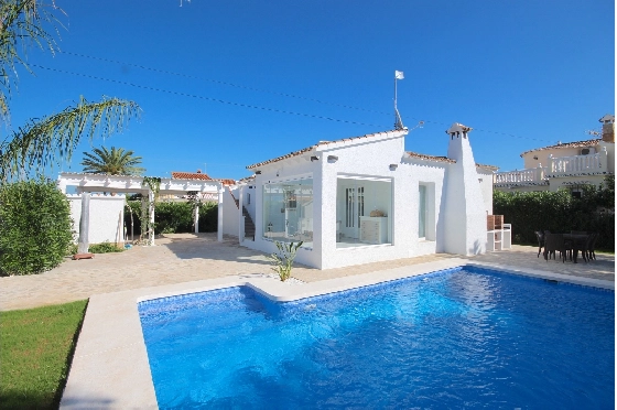Villa in Els Poblets(Ptda. Barranquets) zur Ferienvermietung, Zona de estar 114 m², Baujahr 1986, Zustand gepflegt, + Zentralheizung, Klimaanlage, Terreno 510 m², 3 Schlafzimmer, 2 Badezimmer, Pool, ref.: T-1118-1