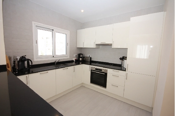Villa in Els Poblets(Ptda. Barranquets) zur Ferienvermietung, Zona de estar 114 m², Baujahr 1986, Zustand gepflegt, + Zentralheizung, Klimaanlage, Terreno 510 m², 3 Schlafzimmer, 2 Badezimmer, Pool, ref.: T-1118-10