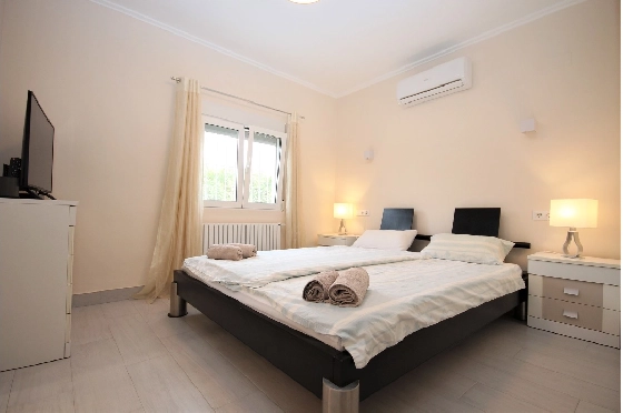 Villa in Els Poblets(Ptda. Barranquets) zur Ferienvermietung, Zona de estar 114 m², Baujahr 1986, Zustand gepflegt, + Zentralheizung, Klimaanlage, Terreno 510 m², 3 Schlafzimmer, 2 Badezimmer, Pool, ref.: T-1118-13