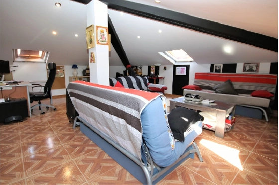 Villa in Els Poblets zu verkaufen, Zona de estar 232 m², Baujahr 1998, + KLIMA, Klimaanlage, Terreno 11310 m², 4 Schlafzimmer, 2 Badezimmer, Pool, ref.: GC-3119-15