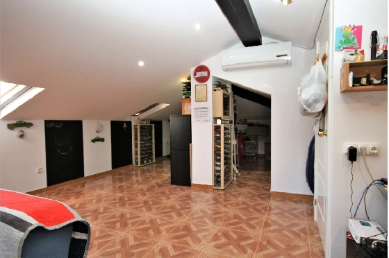 Villa in Els Poblets zu verkaufen, Zona de estar 232 m², Baujahr 1998, + KLIMA, Klimaanlage, Terreno 11310 m², 4 Schlafzimmer, 2 Badezimmer, Pool, ref.: GC-3119-16