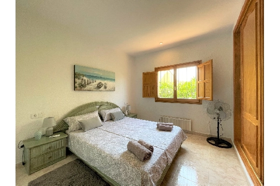 Villa in Els Poblets(Barranquets) zur Ferienvermietung, Zona de estar 130 m², Baujahr 2000, Zustand modernisiert, + Zentralheizung, Klimaanlage, Terreno 580 m², 3 Schlafzimmer, 2 Badezimmer, Pool, ref.: T-0819-10