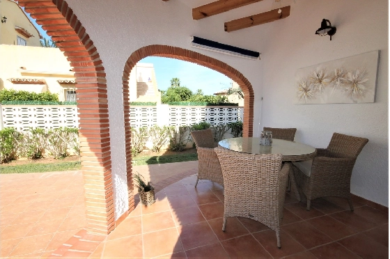 Villa in Els Poblets(Barranquets) zur Ferienvermietung, Zona de estar 130 m², Baujahr 2000, Zustand modernisiert, + Zentralheizung, Klimaanlage, Terreno 580 m², 3 Schlafzimmer, 2 Badezimmer, Pool, ref.: T-0819-5