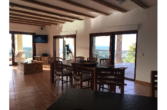 Villa in Denia zu verkaufen, Zona de estar 240 m², Baujahr 2010, Zustand neuwertig, + Zentralheizung, Klimaanlage, Terreno 1000 m², 6 Schlafzimmer, 3 Badezimmer, Pool, ref.: SC-L0920-21