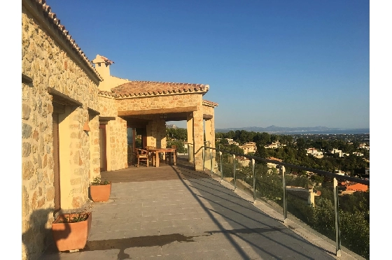 Villa in Denia zu verkaufen, Zona de estar 240 m², Baujahr 2010, Zustand neuwertig, + Zentralheizung, Klimaanlage, Terreno 1000 m², 6 Schlafzimmer, 3 Badezimmer, Pool, ref.: SC-L0920-3