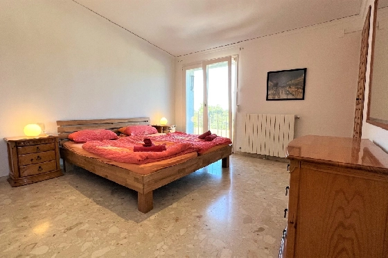 Villa in Denia zur Ferienvermietung, Zona de estar 117 m², Baujahr 1974, Zustand gepflegt, + Zentralheizung, Klimaanlage, Terreno 680 m², 3 Schlafzimmer, 2 Badezimmer, Pool, ref.: T-0615-13