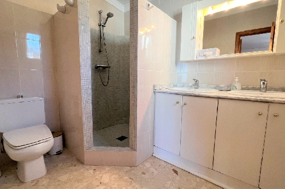 Villa in Denia zur Ferienvermietung, Zona de estar 117 m², Baujahr 1974, Zustand gepflegt, + Zentralheizung, Klimaanlage, Terreno 680 m², 3 Schlafzimmer, 2 Badezimmer, Pool, ref.: T-0615-15
