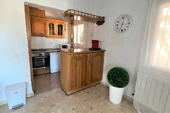 Villa in Denia zur Ferienvermietung, Zona de estar 117 m², Baujahr 1974, Zustand gepflegt, + Zentralheizung, Klimaanlage, Terreno 680 m², 3 Schlafzimmer, 2 Badezimmer, Pool, ref.: T-0615-9