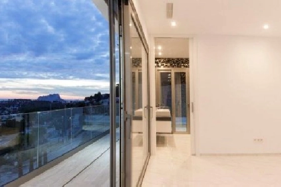 Villa in Moraira zu verkaufen, Zona de estar 470 m², Klimaanlage, Terreno 836 m², 5 Schlafzimmer, 4 Badezimmer, Pool, ref.: BS-3974695-24
