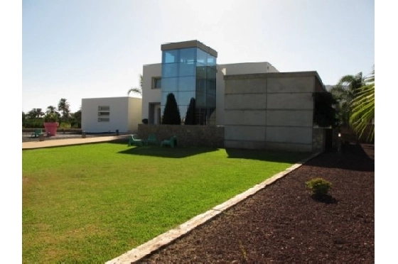 Villa in Denia zu verkaufen, Zona de estar 544 m², Klimaanlage, Terreno 10500 m², 4 Schlafzimmer, 3 Badezimmer, Pool, ref.: BS-3974691-1
