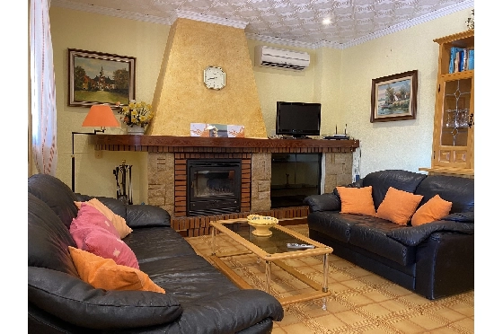 Finca in Pedreguer(Campo) zu verkaufen, Zona de estar 150 m², Baujahr 1980, Zustand gepflegt, Klimaanlage, Terreno 700 m², 4 Schlafzimmer, 2 Badezimmer, Pool, ref.: GC-0322-11