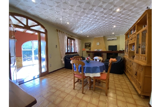 Finca in Pedreguer(Campo) zu verkaufen, Zona de estar 150 m², Baujahr 1980, Zustand gepflegt, Klimaanlage, Terreno 700 m², 4 Schlafzimmer, 2 Badezimmer, Pool, ref.: GC-0322-12