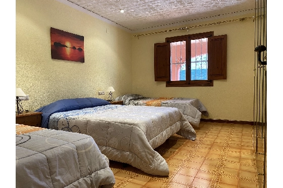 Finca in Pedreguer(Campo) zu verkaufen, Zona de estar 150 m², Baujahr 1980, Zustand gepflegt, Klimaanlage, Terreno 700 m², 4 Schlafzimmer, 2 Badezimmer, Pool, ref.: GC-0322-17