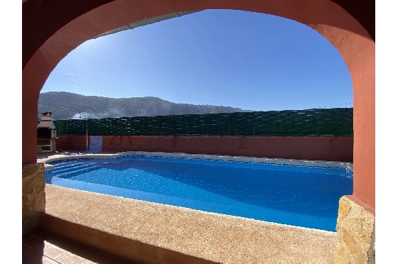 Finca in Pedreguer(Campo) zu verkaufen, Zona de estar 150 m², Baujahr 1980, Zustand gepflegt, Klimaanlage, Terreno 700 m², 4 Schlafzimmer, 2 Badezimmer, Pool, ref.: GC-0322-3