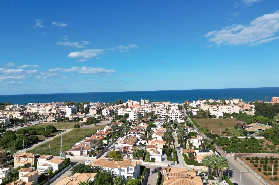 Reihenhaus in Denia(Las Marinas) zur Ferienvermietung, Zona de estar 98 m², Baujahr 2001, Zustand gepflegt, + KLIMA, Klimaanlage, 2 Schlafzimmer, 2 Badezimmer, Pool, ref.: T-0222-28