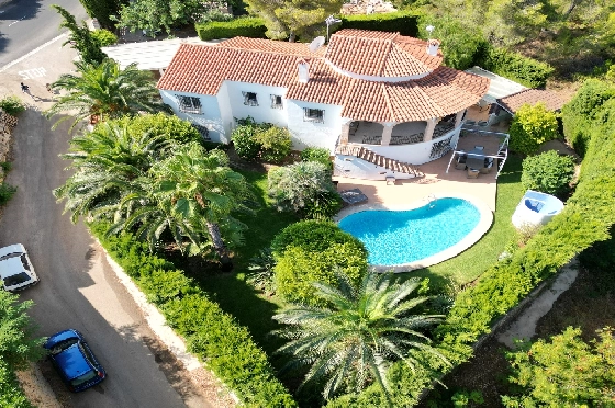 Villa in Denia(Montgo) zur Ferienvermietung, Zona de estar 220 m², Baujahr 1997, Zustand gepflegt, + Zentralheizung, Klimaanlage, Terreno 915 m², 3 Schlafzimmer, 3 Badezimmer, Pool, ref.: T-0422-2