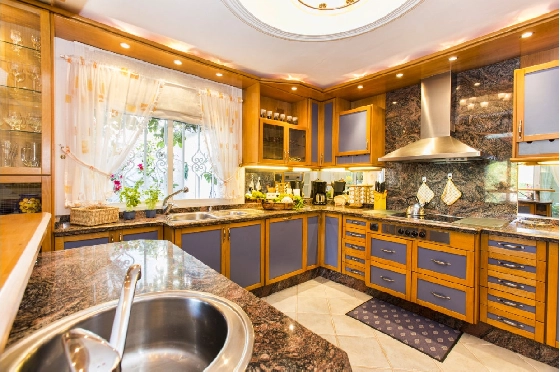 Villa in Benissa zu verkaufen, Zona de estar 700 m², Baujahr 1975, + Zentralheizung, Klimaanlage, Terreno 7096 m², 7 Schlafzimmer, 4 Badezimmer, Pool, ref.: BI-BE.H-861-5