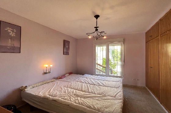 Villa in Pedreguer(Monte Solana) zu verkaufen, Zona de estar 239 m², Baujahr 2005, + KLIMA, Klimaanlage, Terreno 873 m², 3 Schlafzimmer, 3 Badezimmer, Pool, ref.: SB-2222-14