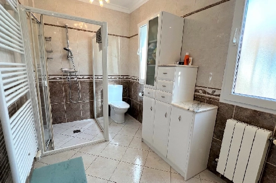 Villa in Denia(Les Galeretes) zur Ferienvermietung, Zona de estar 215 m², Baujahr 1980, Zustand gepflegt, + Zentralheizung, Klimaanlage, Terreno 800 m², 3 Schlafzimmer, 2 Badezimmer, Pool, ref.: T-0822-18