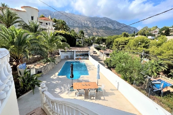 Villa in Denia(Les Galeretes) zur Ferienvermietung, Zona de estar 215 m², Baujahr 1980, Zustand gepflegt, + Zentralheizung, Klimaanlage, Terreno 800 m², 3 Schlafzimmer, 2 Badezimmer, Pool, ref.: T-0822-7