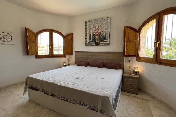 Villa in Els Poblets zur Ferienvermietung, Zona de estar 107 m², Baujahr 1998, Zustand gepflegt, + KLIMA, Klimaanlage, Terreno 400 m², 3 Schlafzimmer, 2 Badezimmer, Pool, ref.: T-0223-9