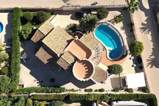 Villa in Javea zu verkaufen, Zona de estar 180 m², Baujahr 1991, Zustand gepflegt, + Zentralheizung, Klimaanlage, Terreno 1013 m², 3 Schlafzimmer, 2 Badezimmer, Pool, ref.: AS-4222-32