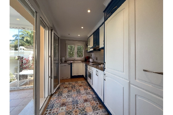 Villa in Denia zur Ferienvermietung, Zona de estar 133 m², Baujahr 1999, Zustand gepflegt, + Fussbodenheizung, Klimaanlage, Terreno 585 m², 3 Schlafzimmer, 3 Badezimmer, Pool, ref.: T-1023-10