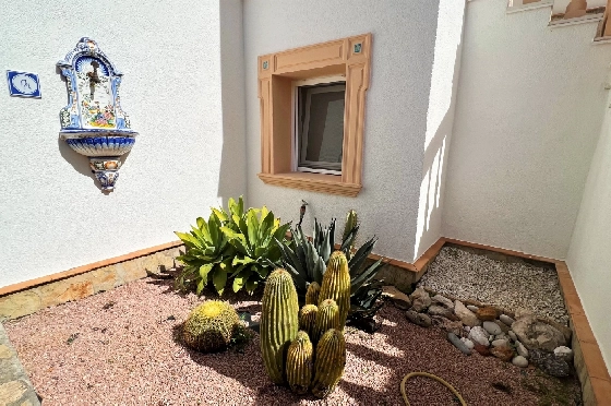 Villa in Denia zur Ferienvermietung, Zona de estar 133 m², Baujahr 1999, Zustand gepflegt, + Fussbodenheizung, Klimaanlage, Terreno 585 m², 3 Schlafzimmer, 3 Badezimmer, Pool, ref.: T-1023-22
