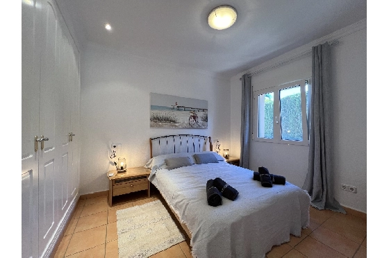 Villa in Denia zur Ferienvermietung, Zona de estar 133 m², Baujahr 1999, Zustand gepflegt, + Fussbodenheizung, Klimaanlage, Terreno 585 m², 3 Schlafzimmer, 3 Badezimmer, Pool, ref.: T-1023-8