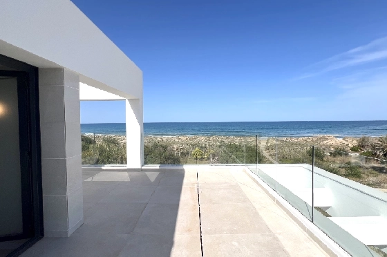 Villa in Oliva zu verkaufen, Zona de estar 173 m², Baujahr 2023, Zustand Erstbezug, + Fussbodenheizung, Klimaanlage, Terreno 350 m², 3 Schlafzimmer, 4 Badezimmer, Pool, ref.: AS-1623-1