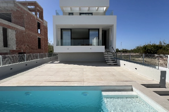 Villa in Oliva zu verkaufen, Zona de estar 173 m², Baujahr 2023, Zustand Erstbezug, + Fussbodenheizung, Klimaanlage, Terreno 350 m², 3 Schlafzimmer, 4 Badezimmer, Pool, ref.: AS-1623-13