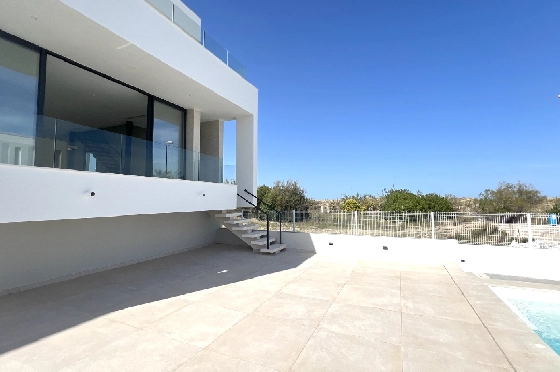 Villa in Oliva zu verkaufen, Zona de estar 173 m², Baujahr 2023, Zustand Erstbezug, + Fussbodenheizung, Klimaanlage, Terreno 350 m², 3 Schlafzimmer, 4 Badezimmer, Pool, ref.: AS-1623-30