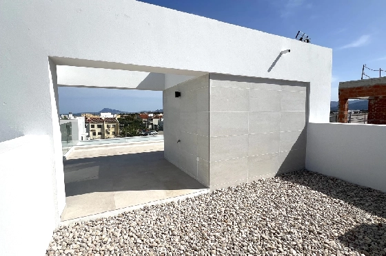 Villa in Oliva zu verkaufen, Zona de estar 173 m², Baujahr 2023, Zustand Erstbezug, + Fussbodenheizung, Klimaanlage, Terreno 350 m², 3 Schlafzimmer, 4 Badezimmer, Pool, ref.: AS-1623-5