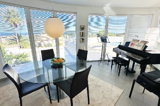 Villa in Denia(Marquesa 6) zu verkaufen, Zona de estar 227 m², Baujahr 1995, Zustand modernisiert, + Zentralheizung, Klimaanlage, Terreno 913 m², 3 Schlafzimmer, 2 Badezimmer, Pool, ref.: AS-2423-24