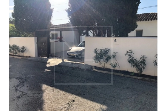 Villa in Moraira zu verkaufen, Zona de estar 357 m², Klimaanlage, Terreno 804 m², 4 Schlafzimmer, 4 Badezimmer, Pool, ref.: NL-NL1426-18