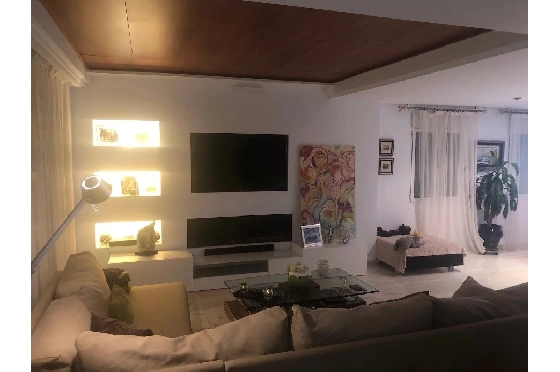 Finca in Javea zu verkaufen, Zona de estar 105 m², Klimaanlage, 5 Schlafzimmer, 4 Badezimmer, ref.: BS-82224699-18
