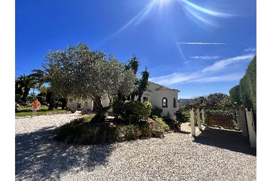 Villa in Javea zu verkaufen, Zona de estar 390 m², Klimaanlage, 5 Schlafzimmer, 4 Badezimmer, Pool, ref.: BS-82321828-14