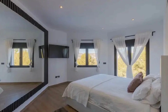 Villa in Javea zu verkaufen, Zona de estar 380 m², Klimaanlage, 4 Schlafzimmer, 4 Badezimmer, Pool, ref.: BS-82508770-13